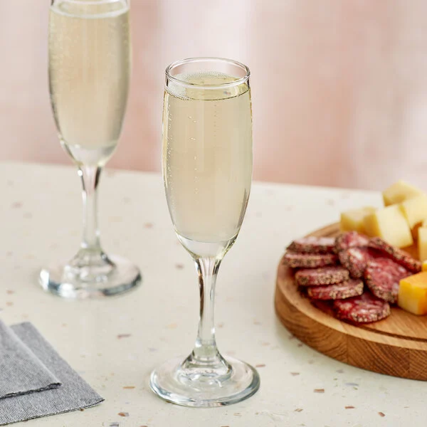 6 oz. Flute Glass rental